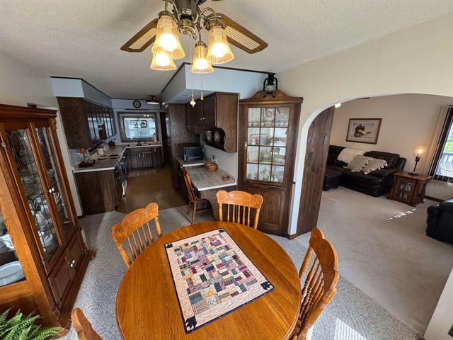 505 1st Avenue, Ackley, IA 50601