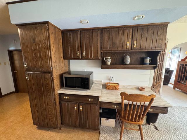 505 1st Avenue, Ackley, IA 50601