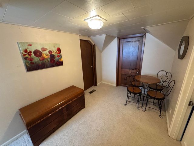 505 1st Avenue, Ackley, IA 50601