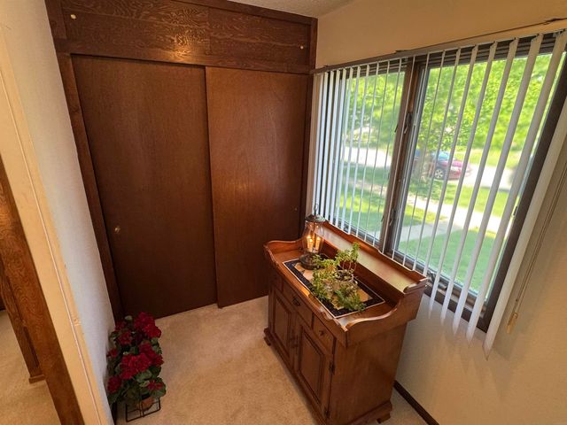 505 1st Avenue, Ackley, IA 50601
