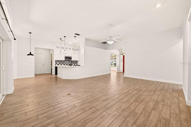 1020 WELLINGTON COURT, Oviedo, FL 32765