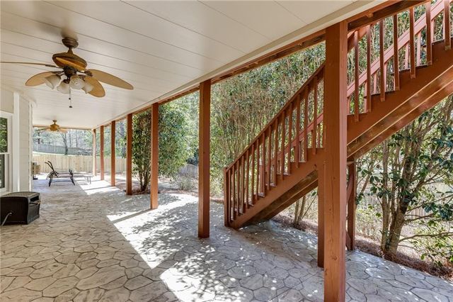 277 Lostwood Trail, Sugar Hill, GA 30518