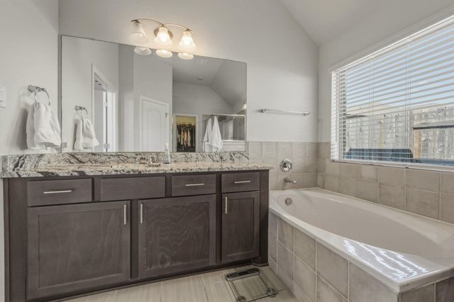 918 Leadtree LOOP, Buda, TX 78610