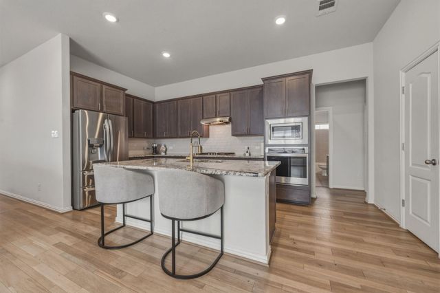 918 Leadtree LOOP, Buda, TX 78610