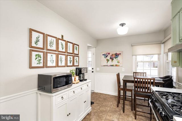 66 KENWOOD TER, Hamilton, NJ 08610