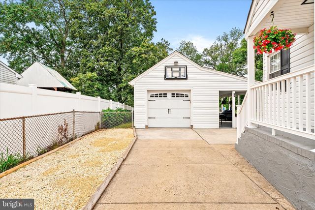 66 KENWOOD TER, Hamilton, NJ 08610