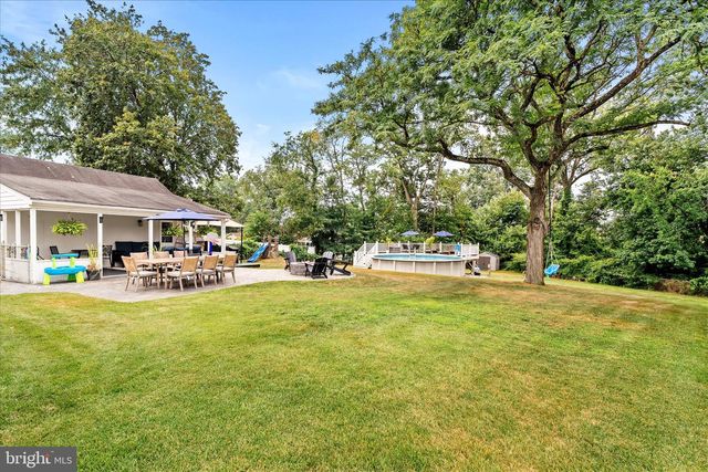 66 KENWOOD TER, Hamilton, NJ 08610