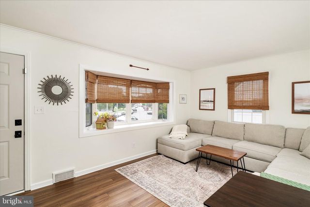 66 KENWOOD TER, Hamilton, NJ 08610
