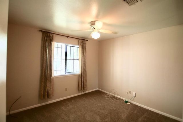 7862 Split Oak Drive, Houston, TX 77040
