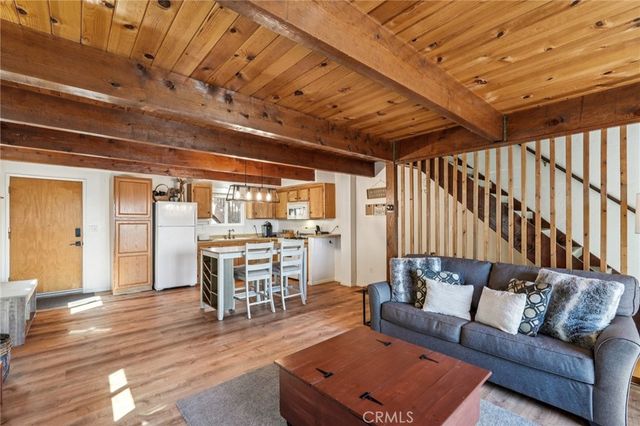 2409 Spring Oak Drive, Running Springs, CA 92382