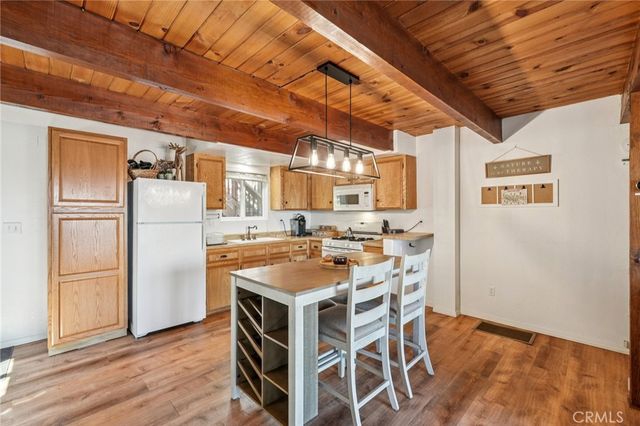 2409 Spring Oak Drive, Running Springs, CA 92382