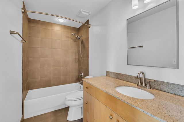1101 18th Ave S Apt 610, Nashville, TN 37212