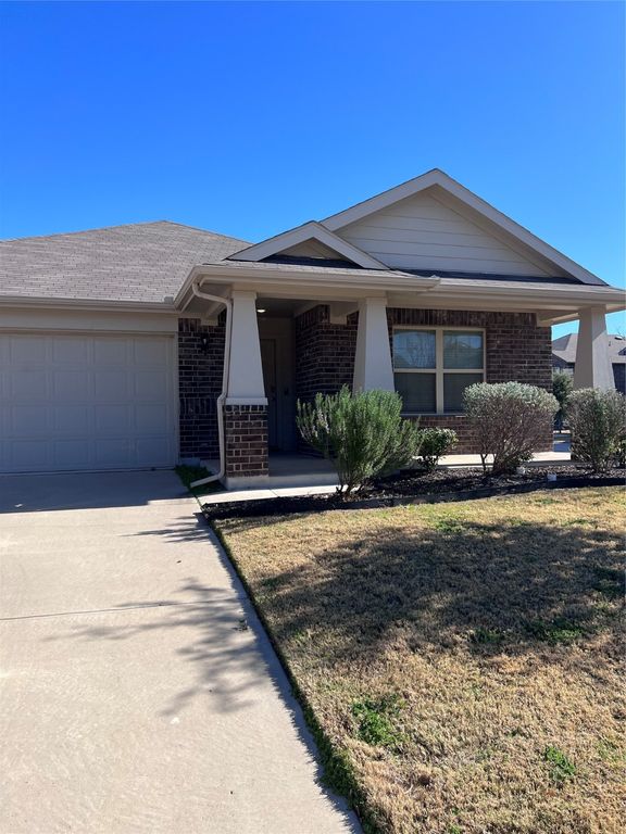 7400 Gangway Drive, Fort Worth, TX 76179