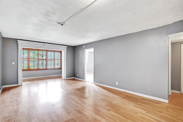 2801 Somerset Drive 101, Lauderdale Lakes, FL 33311