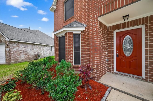 2422 Hawthorne Brook Lane, Fresno, TX 77545