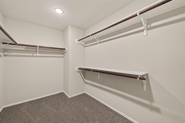 2422 Hawthorne Brook Lane, Fresno, TX 77545