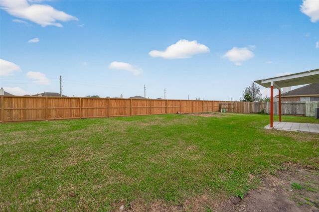 2422 Hawthorne Brook Lane, Fresno, TX 77545
