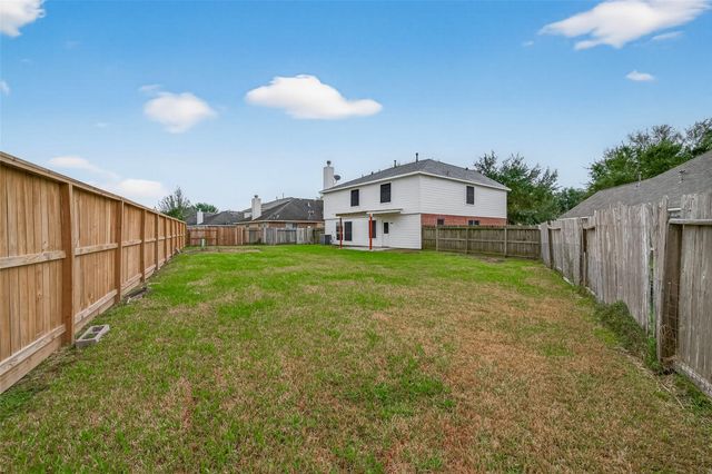 2422 Hawthorne Brook Lane, Fresno, TX 77545