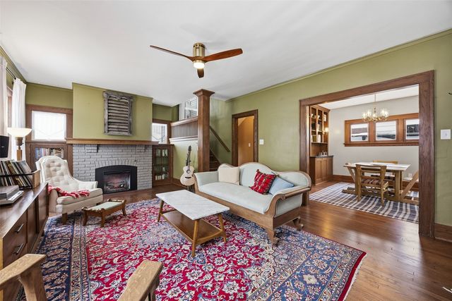 2416 B Avenue NE, Cedar Rapids, IA 52402