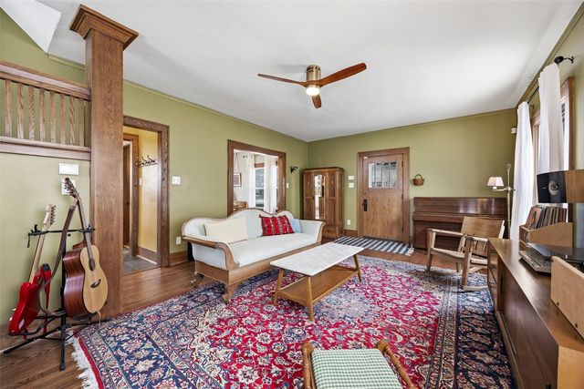 2416 B Avenue NE, Cedar Rapids, IA 52402