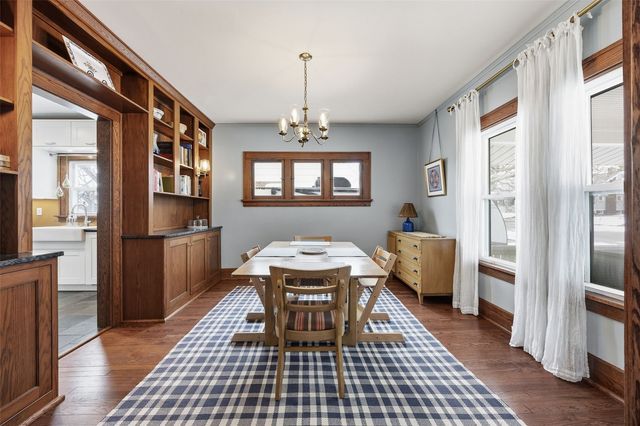 2416 B Avenue NE, Cedar Rapids, IA 52402