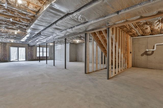 42 Ridgeview Lane, New Boston, NH 03070