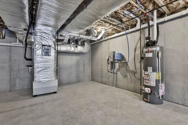 42 Ridgeview Lane, New Boston, NH 03070