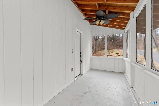 25 Mountain Road, Simsbury, CT 06081