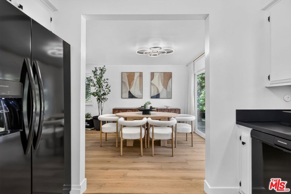 10765 Wrightwood Lane, Los Angeles, CA 91604 — photo 5