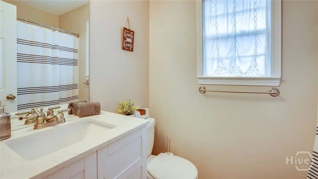 5 Mills Run Court, Savannah, GA 31405