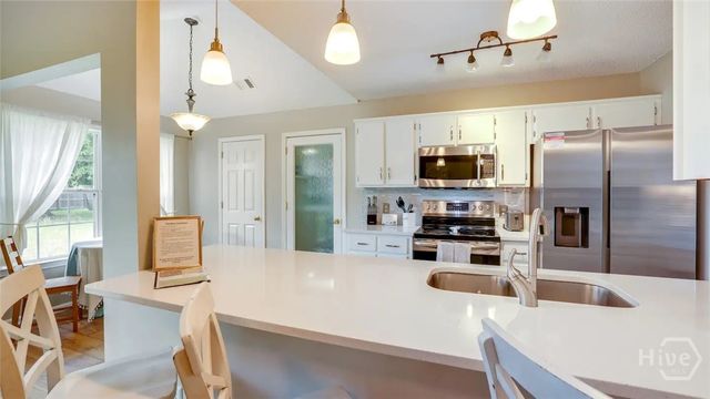 5 Mills Run Court, Savannah, GA 31405
