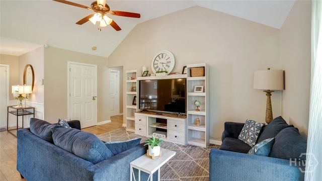5 Mills Run Court, Savannah, GA 31405