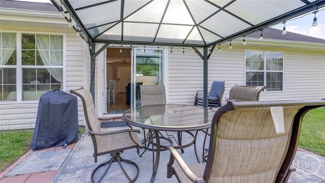 5 Mills Run Court, Savannah, GA 31405