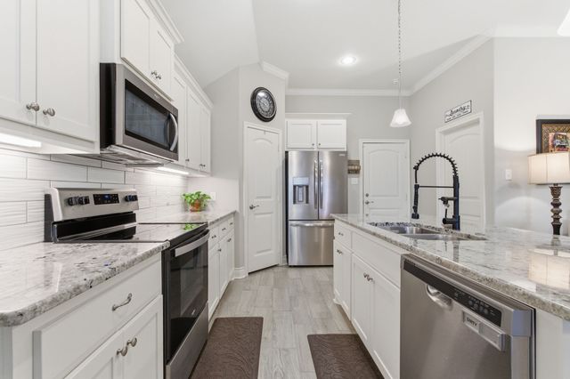 1005 Tippit, Greenville, TX 75402