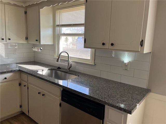 33915 W 83rd Street, De Soto, KS 66018