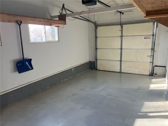 33915 W 83rd Street, De Soto, KS 66018