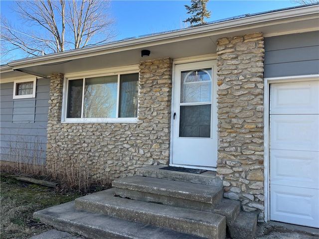 33915 W 83rd Street, De Soto, KS 66018