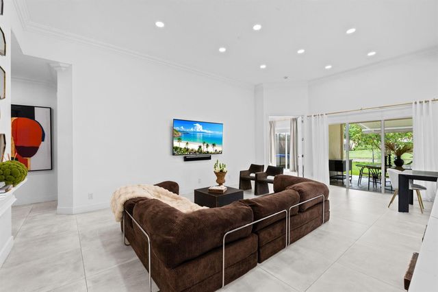 8342 Dominica Place, Wellington, FL 33414