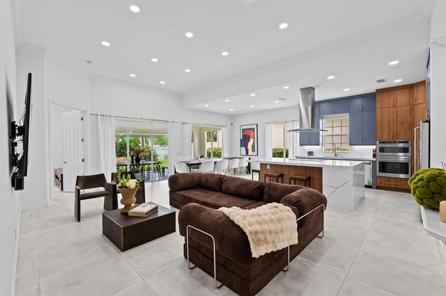 8342 Dominica Place, Wellington, FL 33414