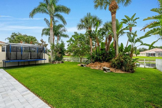 8342 Dominica Place, Wellington, FL 33414