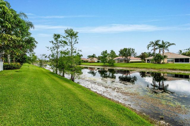 8342 Dominica Place, Wellington, FL 33414