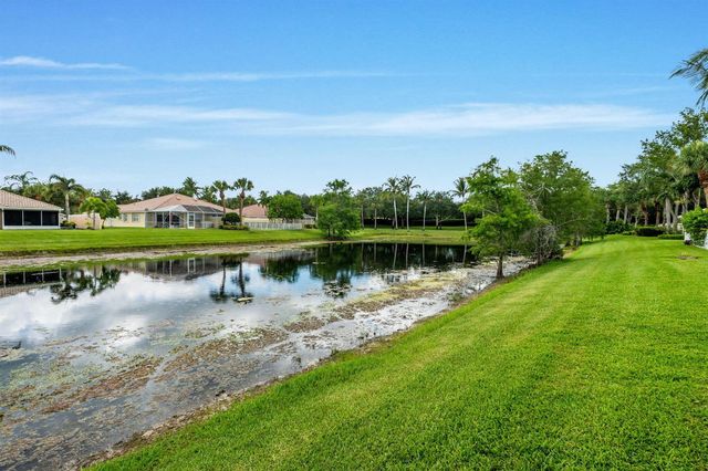 8342 Dominica Place, Wellington, FL 33414