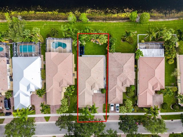 8342 Dominica Place, Wellington, FL 33414