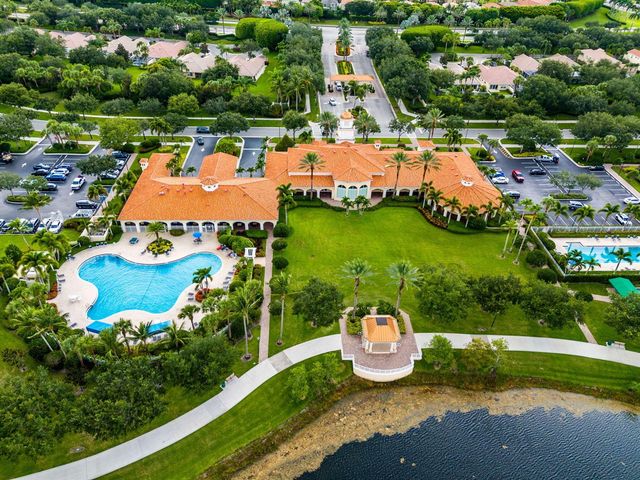 8342 Dominica Place, Wellington, FL 33414