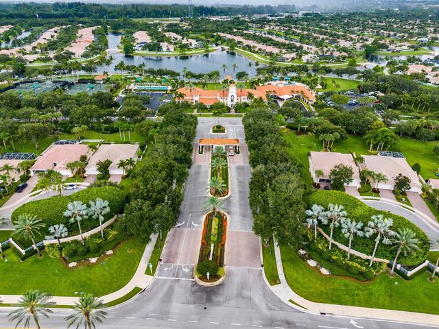 8342 Dominica Place, Wellington, FL 33414