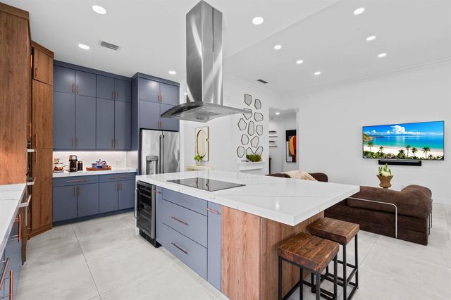 8342 Dominica Place, Wellington, FL 33414