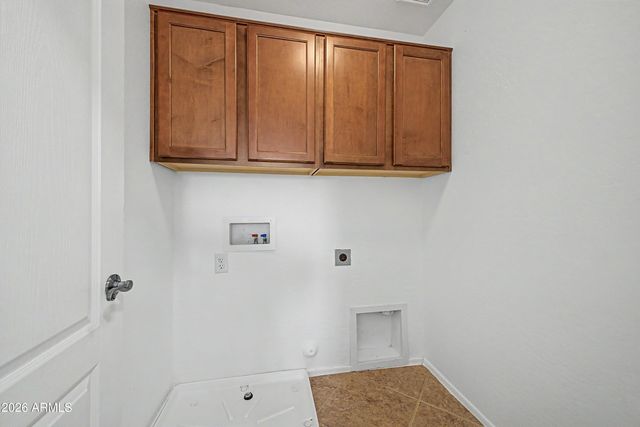 4282 E CARLA VISTA Drive, Gilbert, AZ 85295