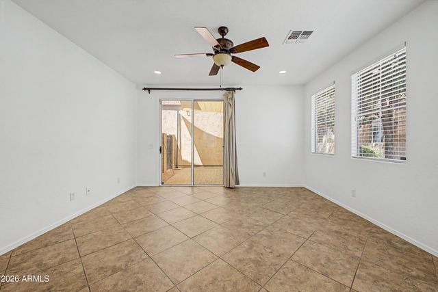 4282 E CARLA VISTA Drive, Gilbert, AZ 85295
