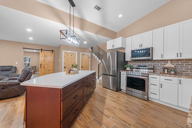 4011 County Road 219, Anderson, TX 77830