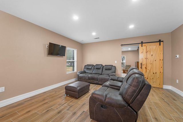 4011 County Road 219, Anderson, TX 77830